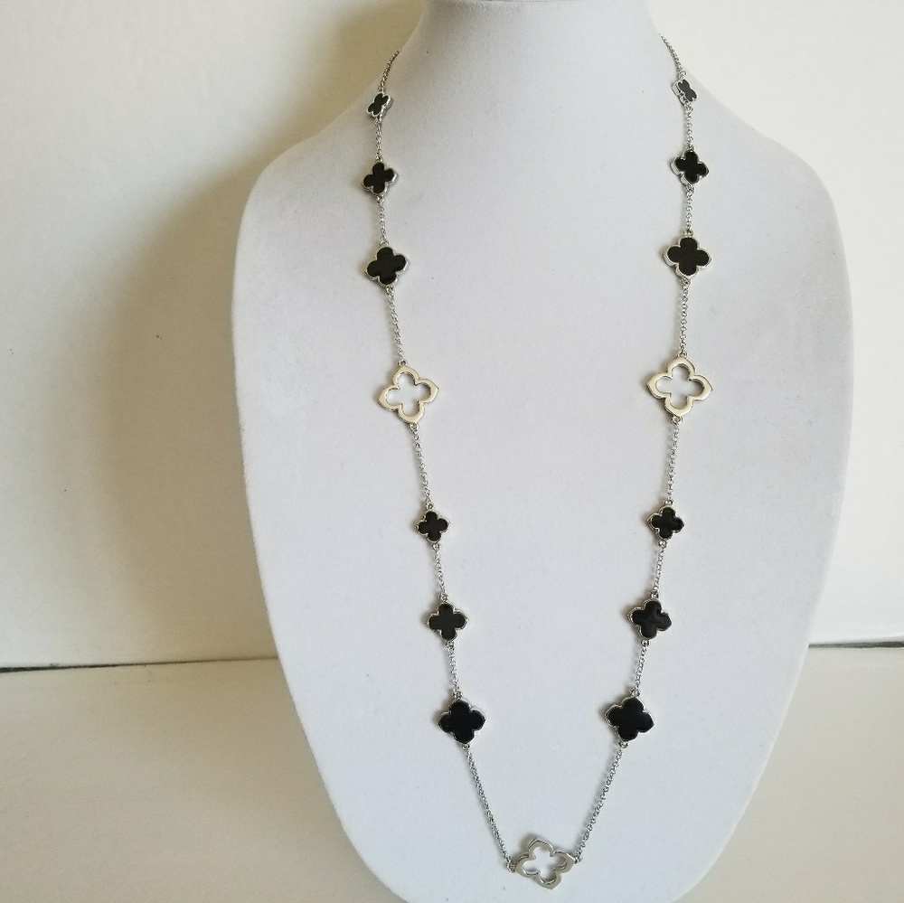 WOMEN 36" LONG CLOVER NECKLACE